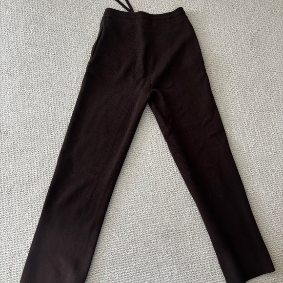 Alo Yoga Scholar Sweatpants Espresso - Picture 3 of 5